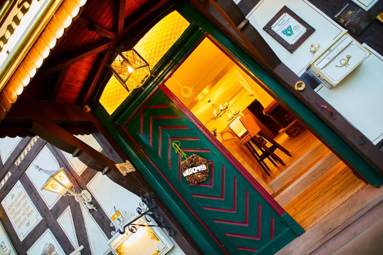 Landgraf Hotel *